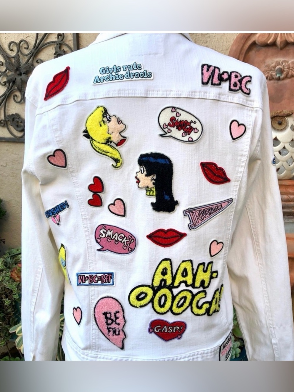 Rachel Antonoff × Archie Betty & Veronica Patch
Detail White Denim Jean Jacket.
